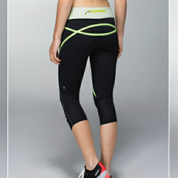 Lululemon Run Pace Crop